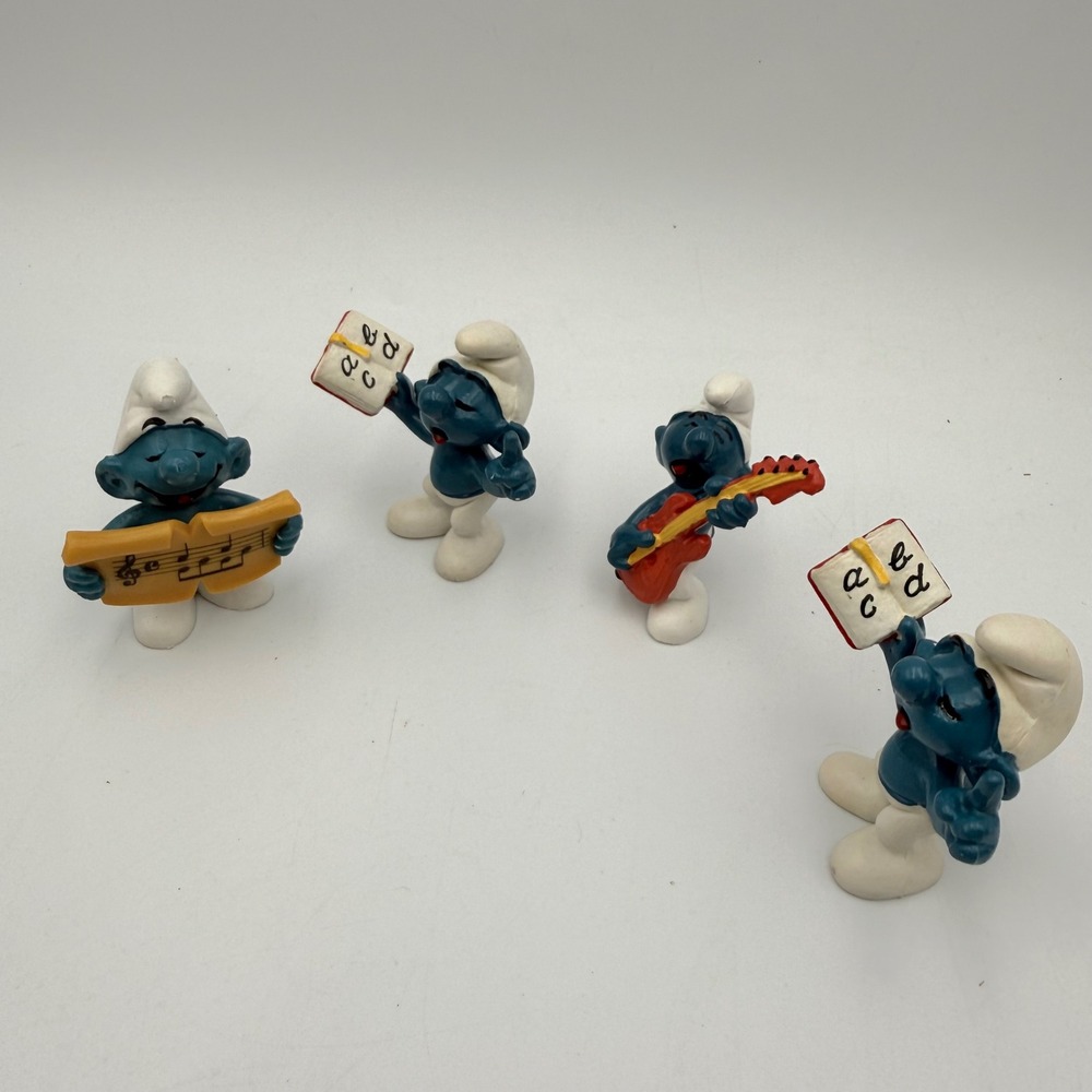 Vintage Schleich Peyo Smurfs Figurines Set of 4 Music and School 1978 1980